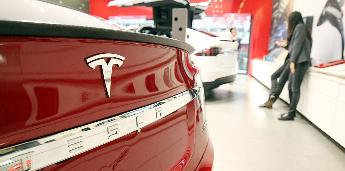 За 2 года Tesla Model S сэкономила $60 000 на ремонте и топливе.