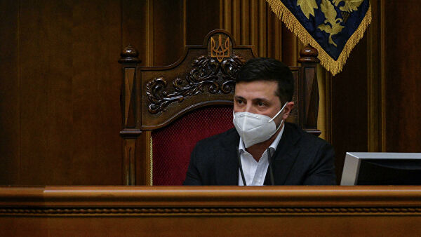 Зеленский заявил о приближении Украины к пику эпидемии COVID-19.