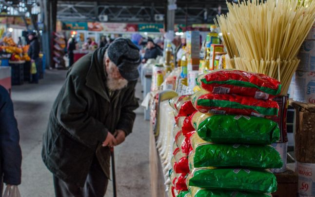 Conducătorii unor uzine mari din Transnistria au îndemnat Guvernul să deprecieze rubla pentru a spori competitivitatea produselor transnistrene şi stabilizarea situaţiei de la întreprinderii ce lucrează spre export.