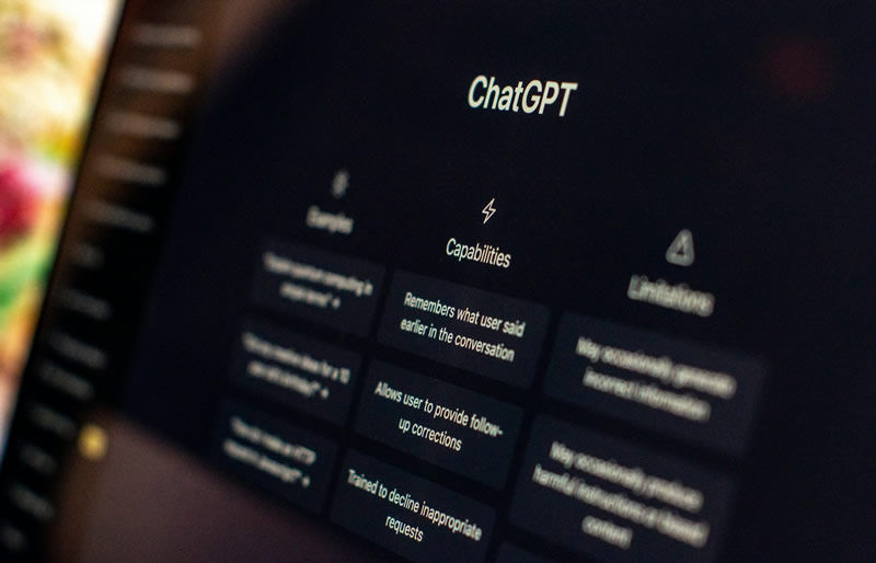 OpenAI suspectează China că folosește ChatGPT pentru supraveghere.