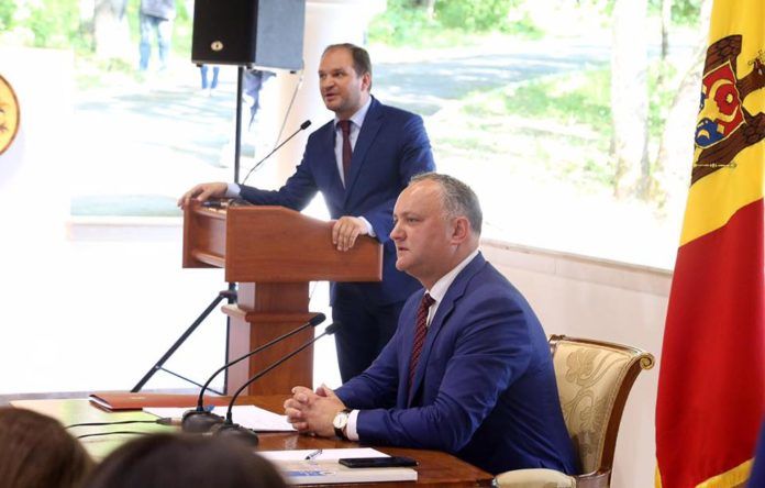 Şeful statului vrea să ştie unde sunt 40 miliarde de lei. Foto: moldova.org