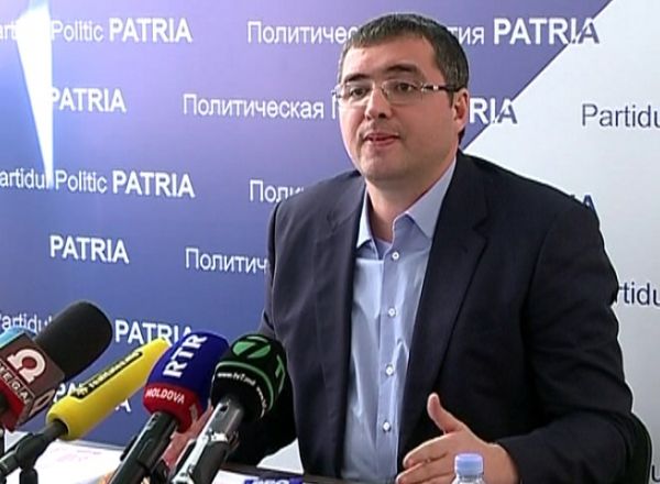 Renato Usatîi lansează atacuri dure în adresa socialiștilor. Foto: inprofunzime.md