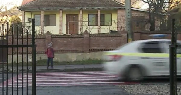 Автомобиль полиции не пропустил школьника на злополучном переходе в Яловенах