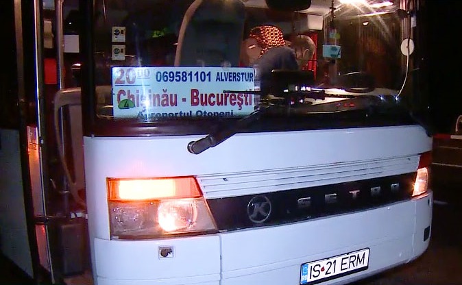 По словам водителя автобуса, виновен в аварии комбайнёр, не включивший габаритные огни.