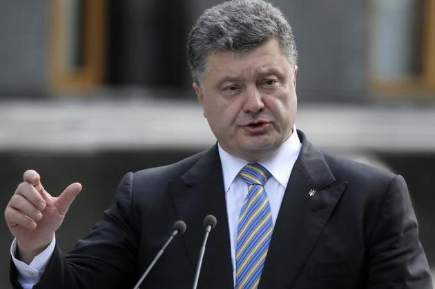 Poroşenko a făcut aceste declaraţii cu o zi înainte ca preşedintele rus Vladimir Putin să participe - pentru prima dată după zece ani - la Adunarea Generală a ONU.