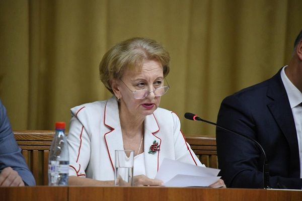 Спикер Парламента РМ Зинаида Гречаный.