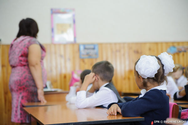Lector universitar: Ucraina a sfidat dreptul minorității românești