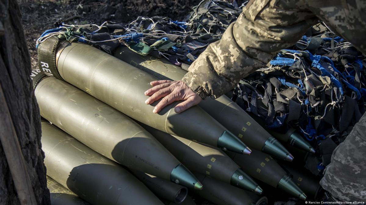 ЕС не сможет поставить Украине миллион снарядов к марту.