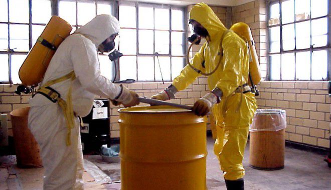 În final, cei doi au făcut un schimb de bani contra o mostră de material radioactiv, într-o operaţiune în urma căreia Grosu a ajuns în închisoare.