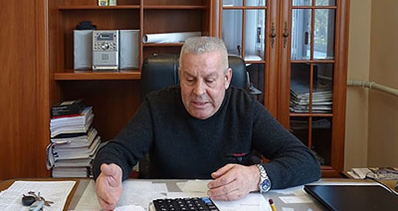 Задержанный за коррупцию директор кладбища "Св. Лазарь" восстановлен в должности.