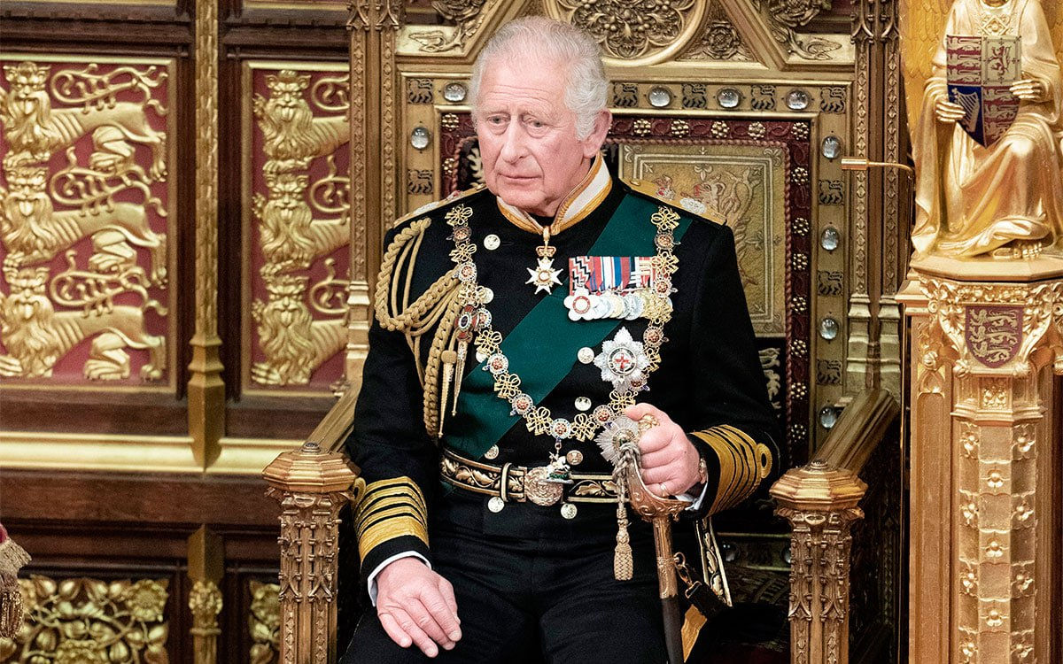 Заранее записанное сообщение о смерти короля Карла III по ошибке попало в эфир радио.