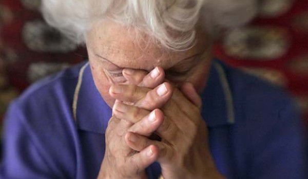 71-летняя женщина убила своего 40-летнего зятя, после чего сожгла его труп.