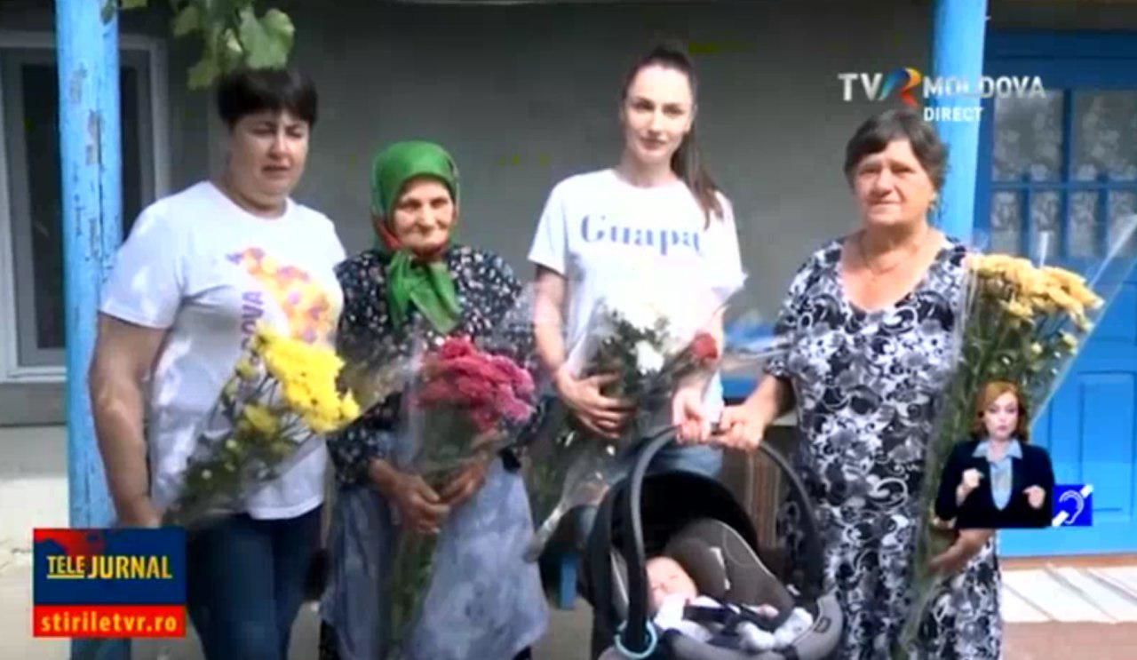 В семье из села Заим живут пять поколений женщин.