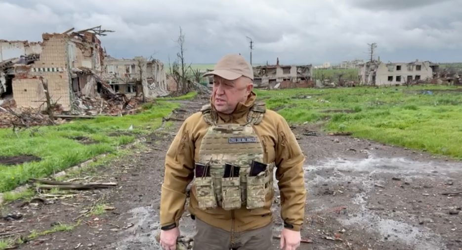 Пригожин: ЧВК "Вагнер" передаст позиции в Бахмуте "Ахмату".