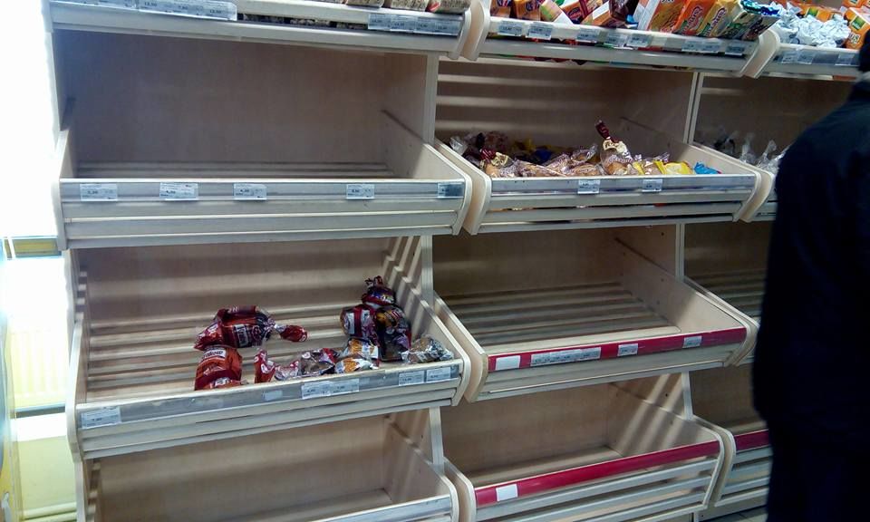 Se finisează produsele alimentare din magazine. Foto: facebook: Lia Ciutac