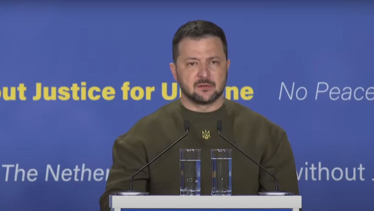 Зеленский: Мы все хотим видеть Путина в Гааге.