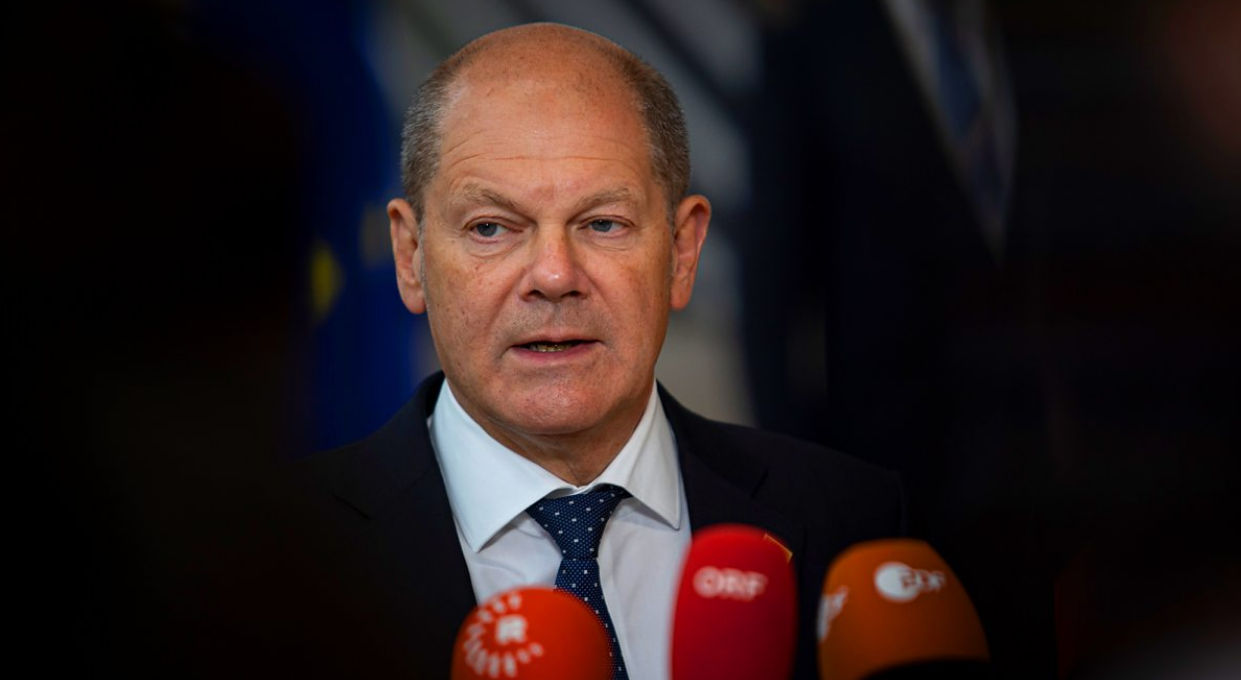 Scholz: Refugiații ucraineni din Germania trebuie să-și găsească de lucru.