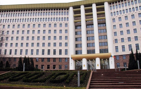 Parlamentul de legislatura a XX-a a primit drept moştenire de la legislativul anterior 111 de proiecte de lege, jumătate dintre care urmează a fi adoptate în lectura a doua.