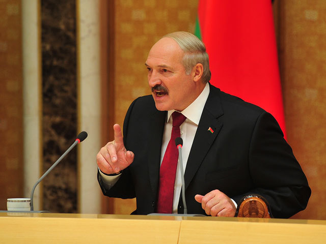Александр Лукашенко ввел в республике ряд изменений, которые по своему содержанию близки к принятию крепостного права.