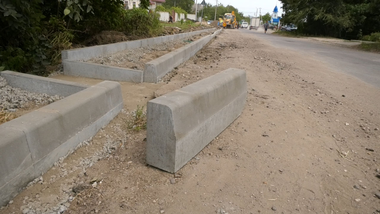 В Каушанах замена 1 километра тротуара обойдется в 1 млн леев.