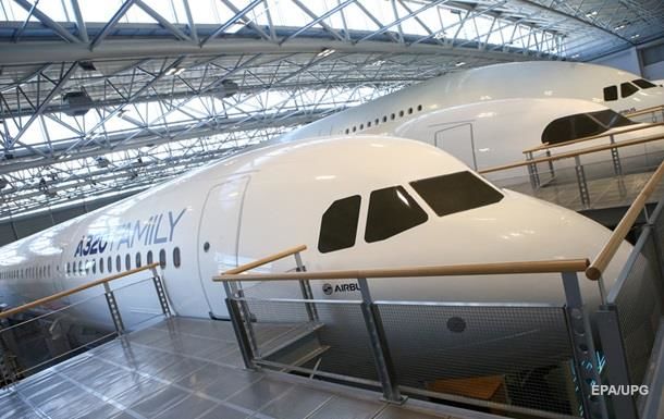 Китай закупит у европейского авиастроительного концерна Airbus 300 самолетов.