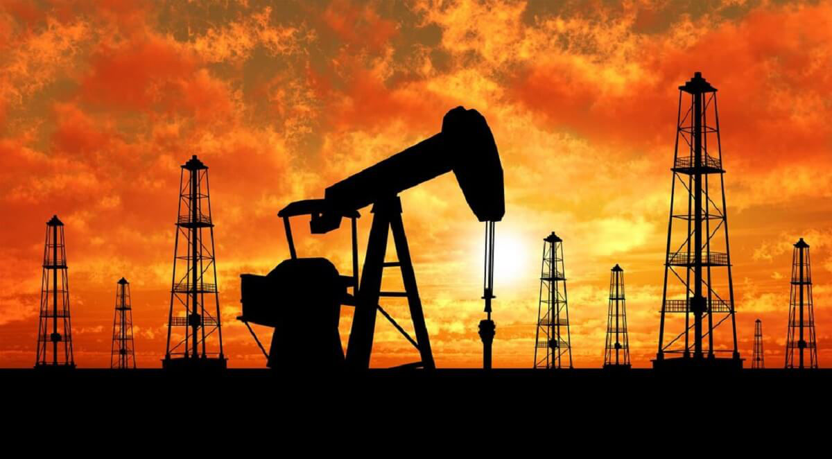 Bloomberg: Евросоюз разрабатывает три варианта ограничений на российскую нефть.