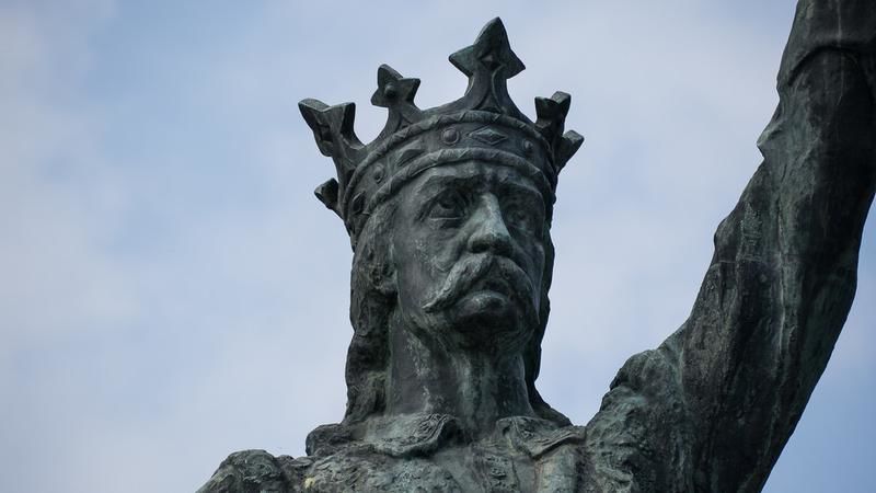 В Страшенах установят памятник жертвам репрессий, а в Унгенах - Штефану чел Маре.