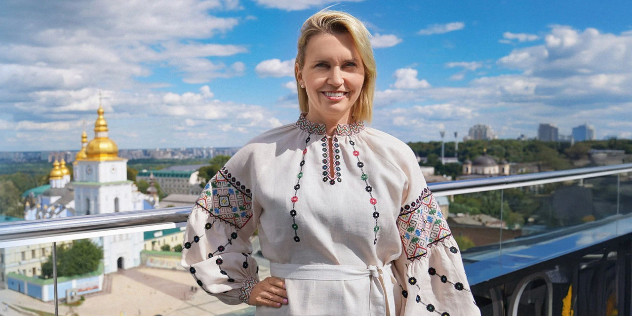 Ambasadoarea SUA în Ucraina, Bridget Brink, părăsește funcția.
