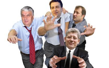 Журналист и политологи обсудили четыре года нахождения у власти альянса.