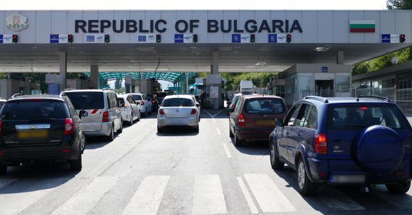 Власти Болгарии вводят новый порядок въезда в страну из-за коронавируса.