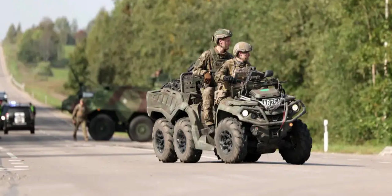 Военного ВС Канады нашли мертвым в Латвии.