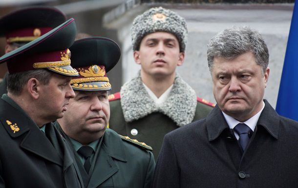 Отвод вооружений, по словам президента, должен проходить только под контролем ОБСЕ.