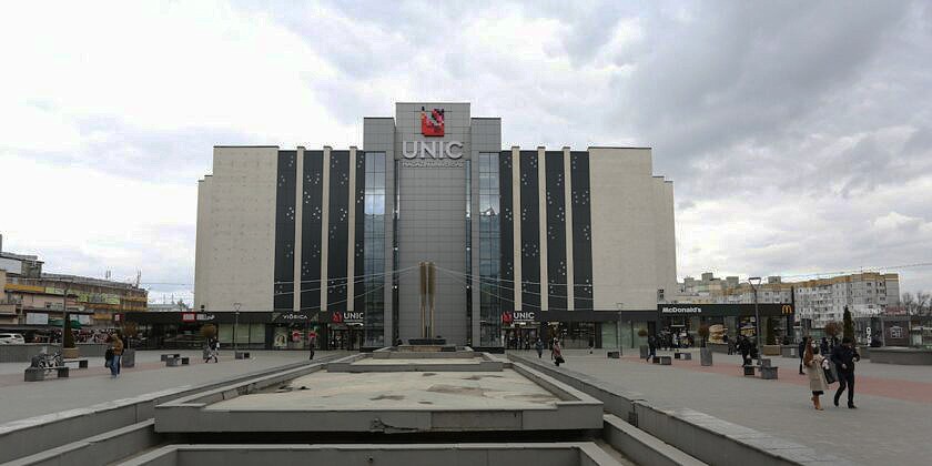Два советника покинули "Платформу DA" и отозвали голоса за продажу земли ТЦ Unic.