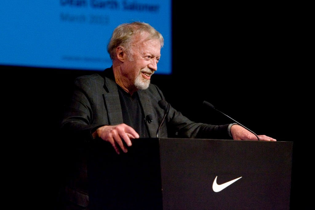 Основатель Nike Фил Найт пожертвовал $2 млрд на борьбу с раком.