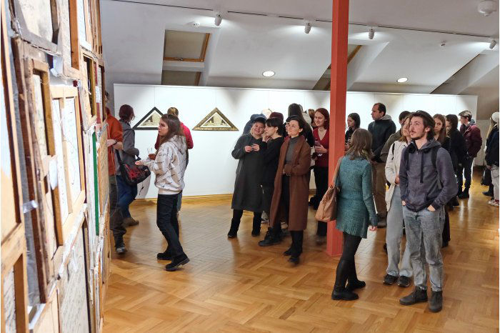 В Кишиневе открылась выставка памяти художника Марка Верлана.