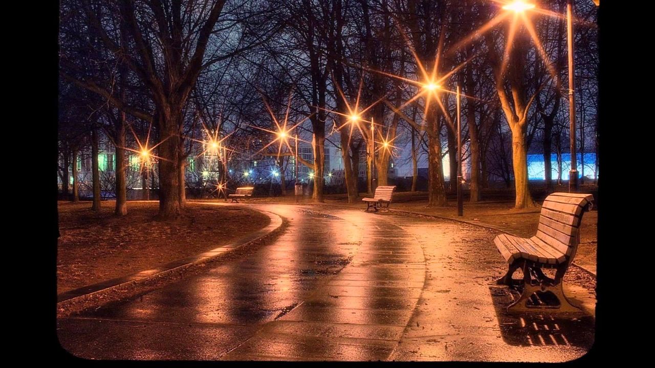 В тёплый период года лампочки будут гореть до часа ночи, а зимой - с 18 до полуночи и с 4.30 до 7.30 утра.
