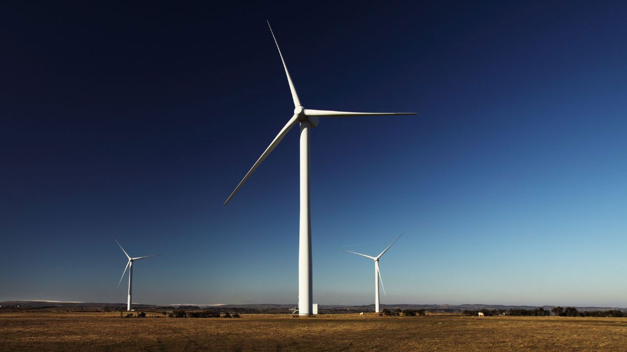 ANRE aprobă regulile pentru comunitățile de energie regenerabilă.