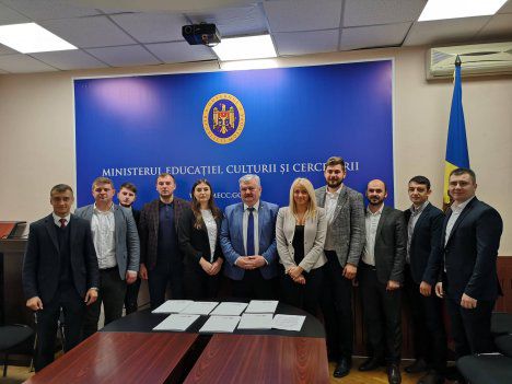 Молодежное крыло ДПМ за достойные условия для студентов в общежитиях.