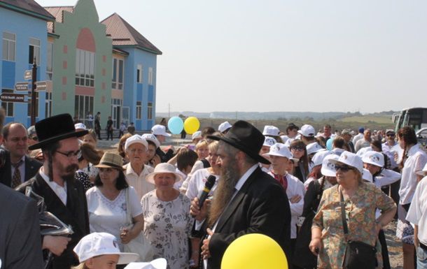 В целом, такой мини-городок рассчитан на проживание 500 человек.