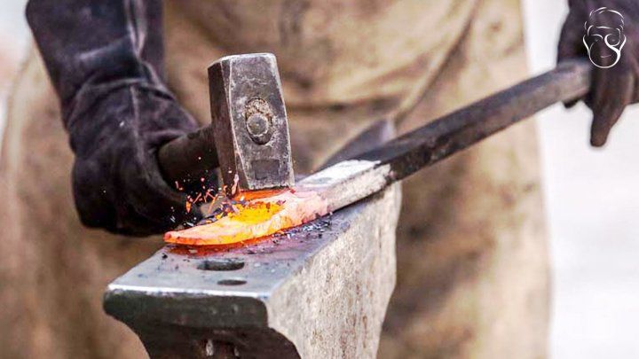 Un meșter din Ceadîr-Lunga creează din metal adevărate opere de artă