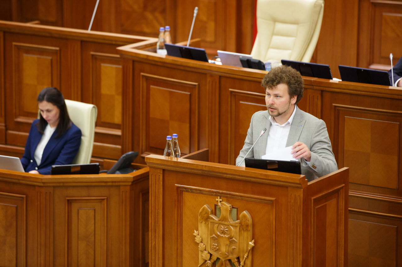 Председатель парламентской Комиссии по социальной защите, здравоохранению и семье Дан Перчун.
