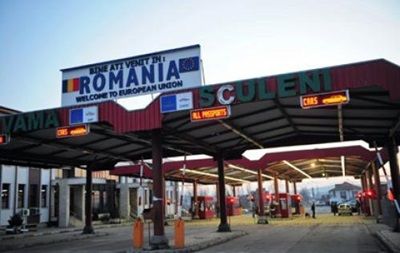 Мужчина заявил, что он приобрел документы за 270 евро и планировал их использовать в Италии. Ведется расследование. 