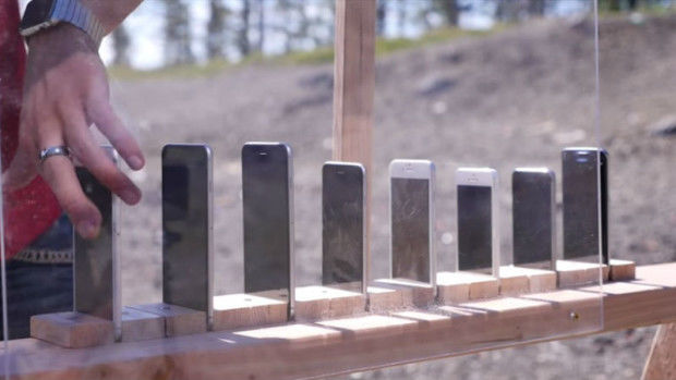Ştim cu toţii povestea cu iPhone 6 de la Apple legată de rezistenţa sa.