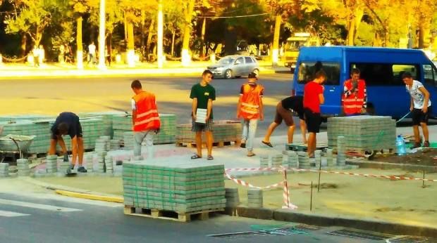 Anchetă privind exploatarea copiilor la lucrările de pavare din PMAN