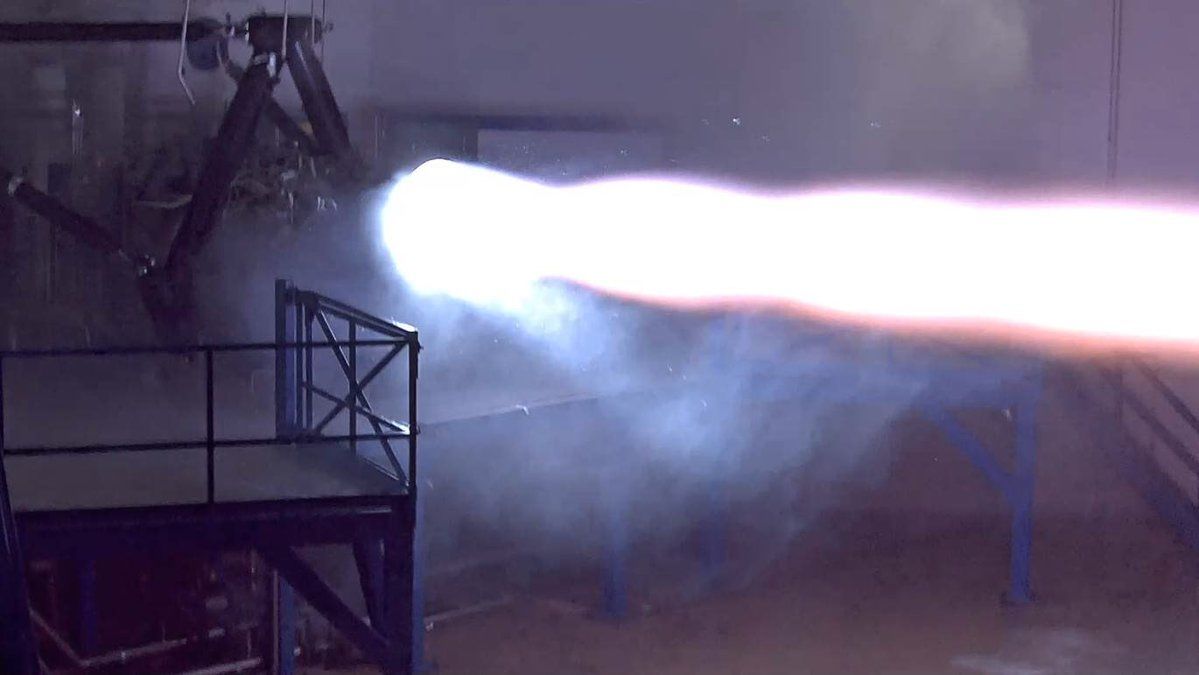 SpaceX испытала первый двигатель для межпланетных полетов