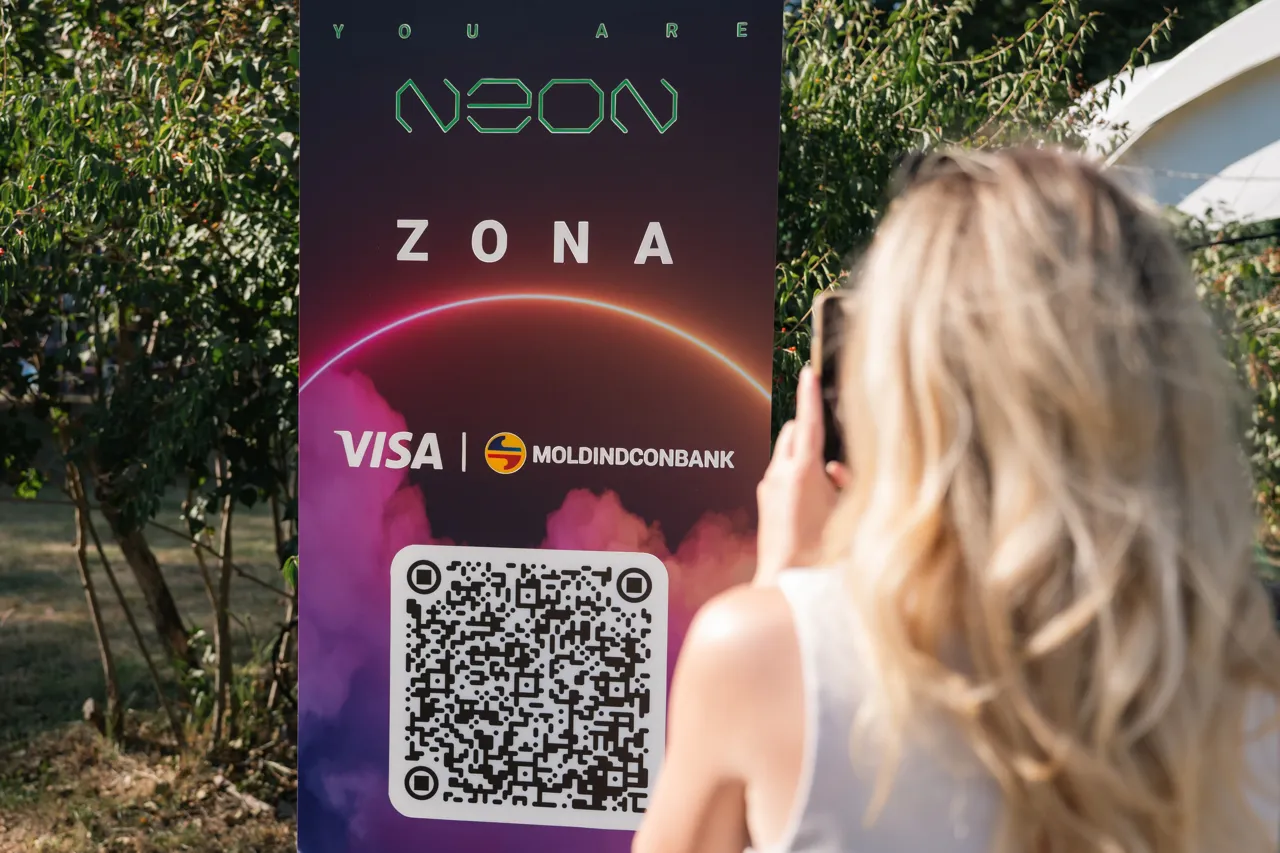 Карта Neon – новый эксклюзивный платежный инструмент от Moldindconbank и Visa