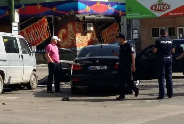 На Буюканах два автомобиля столкнулись лоб в лоб
