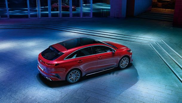 В Париже презентовали новый Kia ProCeed
