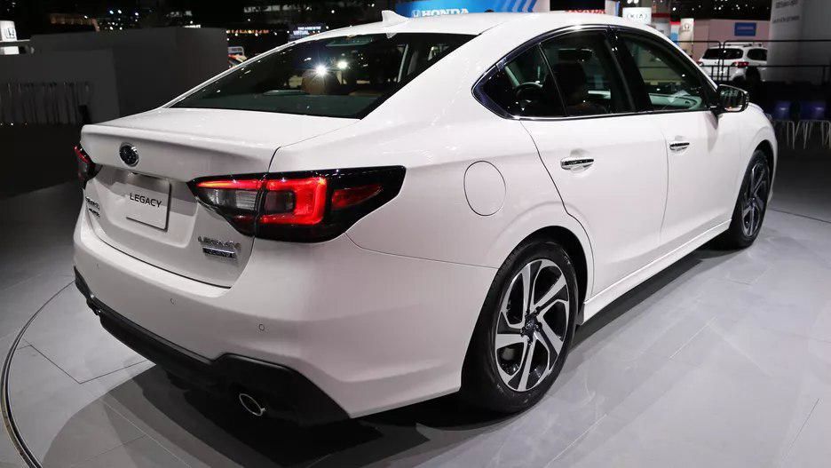 В Чикаго представлен новый Subaru Legacy с турбированным двигателем
