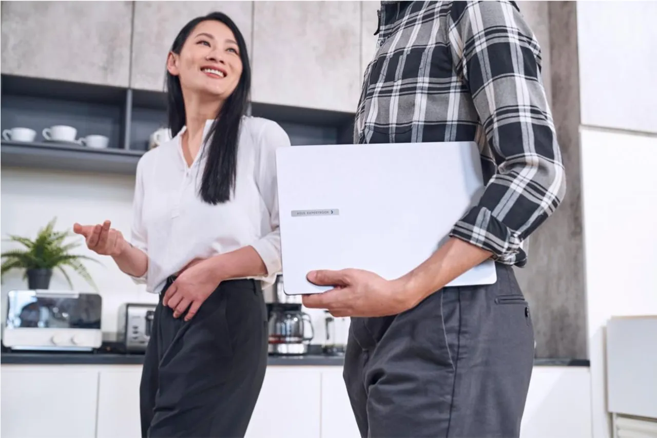 Asus ExpertBook P5: Laptop cu AI pentru profesioniștii de noua generație